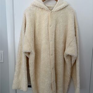 Fattamano Cream Sherpa 100% Cotton Jacket. SZ S runs L/XL. Never Worn.